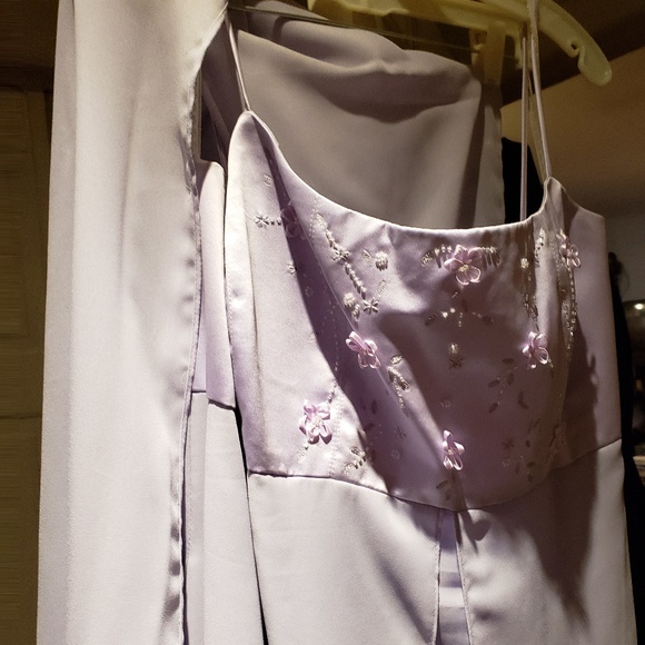 Used Matron of Honor/Prom Dress - Picture 4 of 6